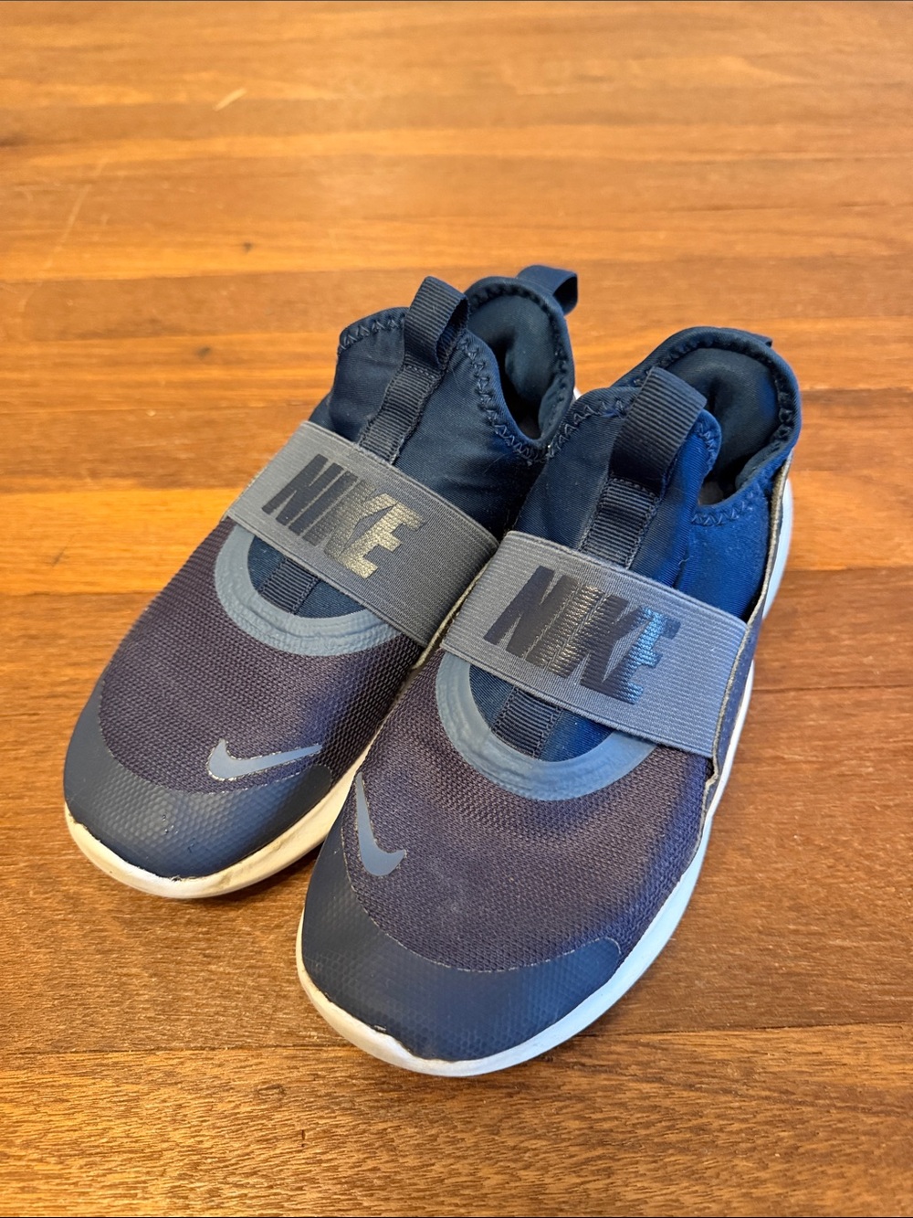 Nike Flex Runner 4 Big Kids' Running Shoes Athletic Navy Sneakers Size 4Y